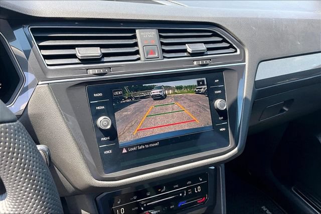 Used 2022 Volkswagen Tiguan SE R-Line AWD/4WD image 19