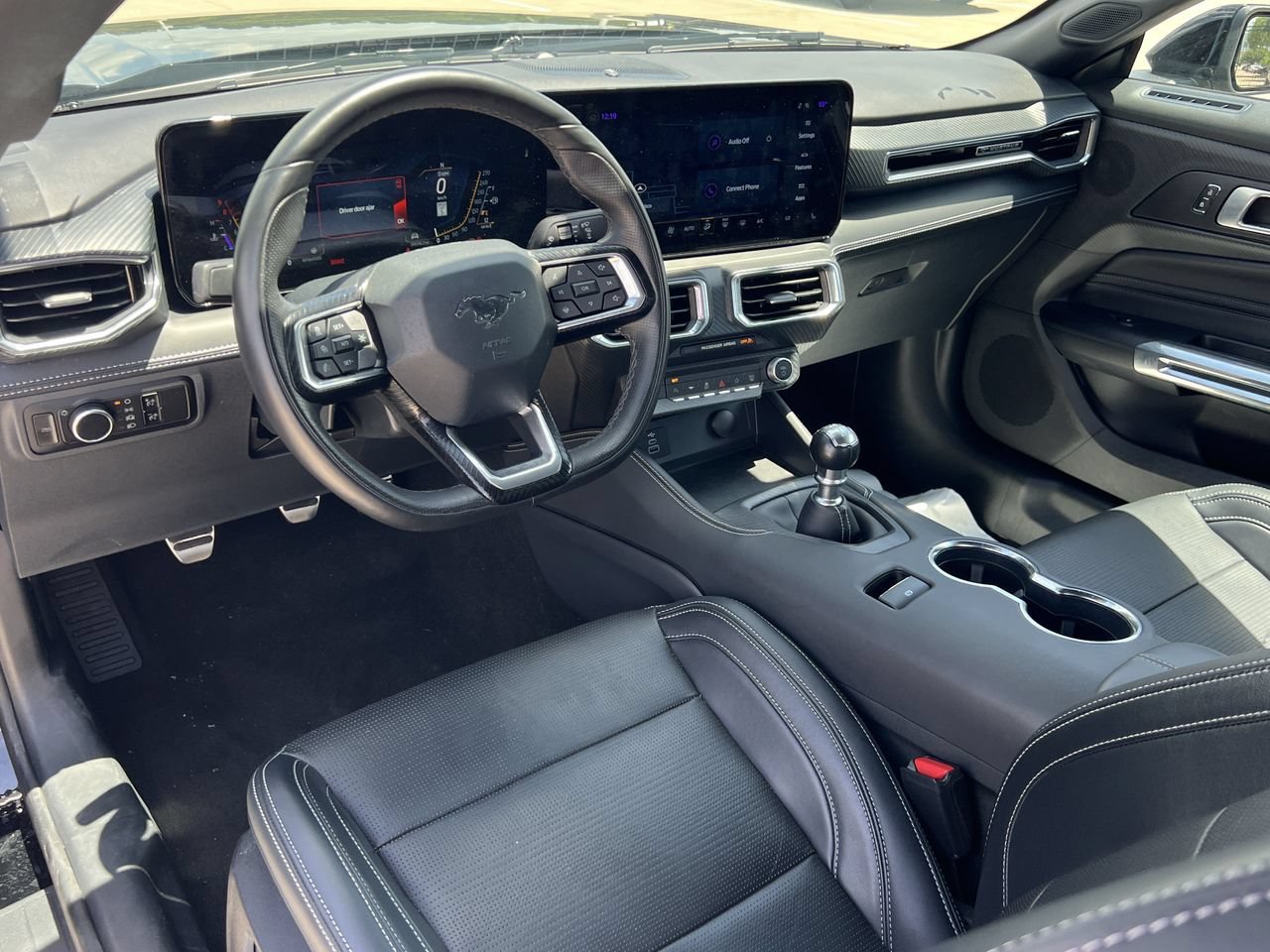 Used 2025 Ford Mustang GT Premium RWD image 6