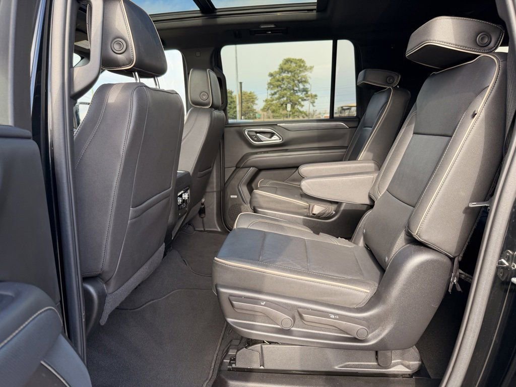 Used 2023 GMC Yukon XL SLT image 29