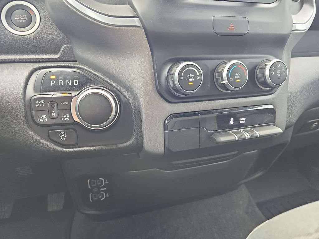 Used 2022 RAM 1500 Big Horn AWD/4WD image 23