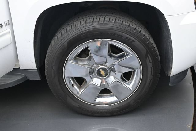 Used 2014 Chevrolet Suburban LT AWD/4WD image 41