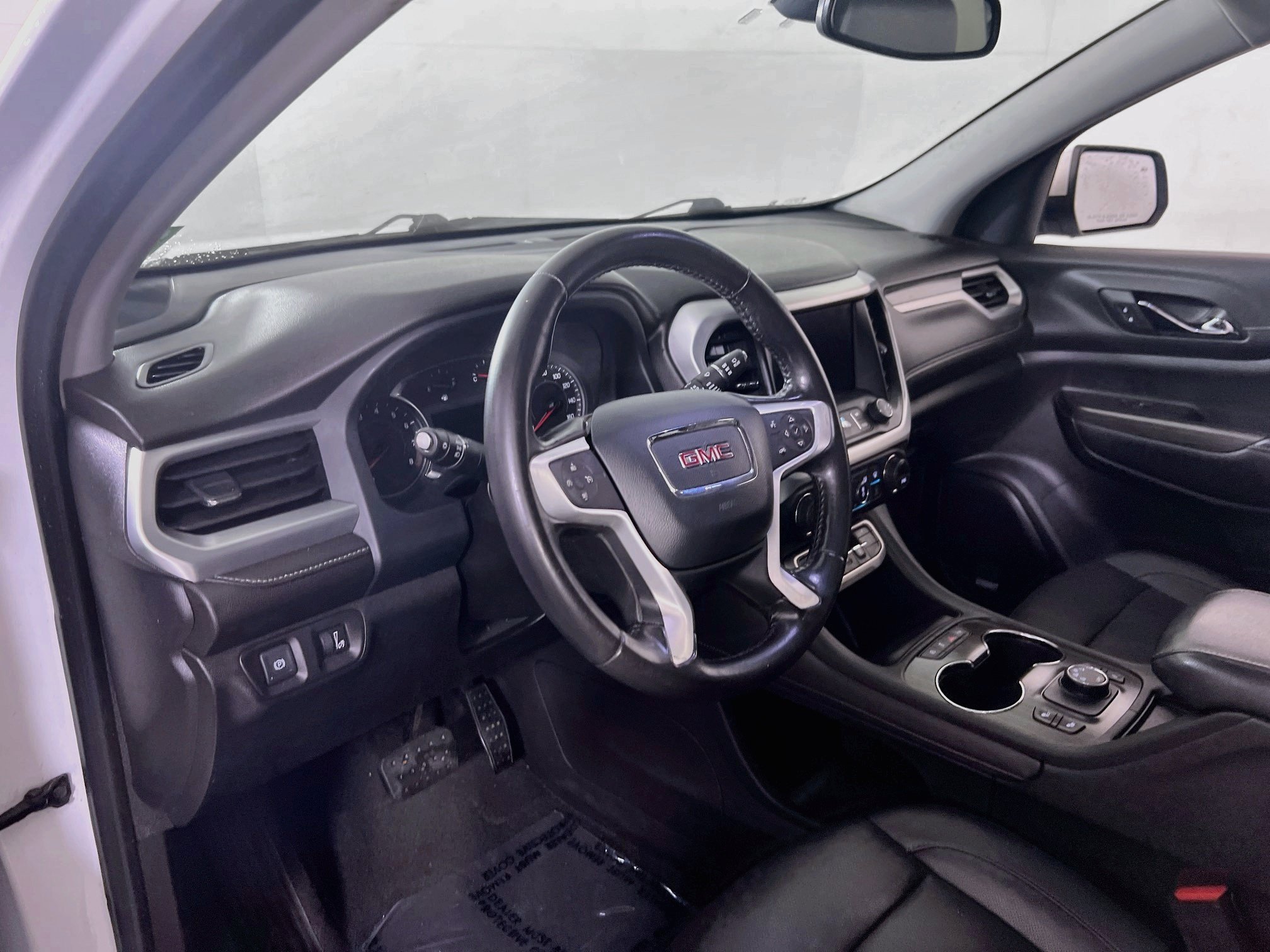 Used 2020 GMC Acadia SLT AWD/4WD image 9