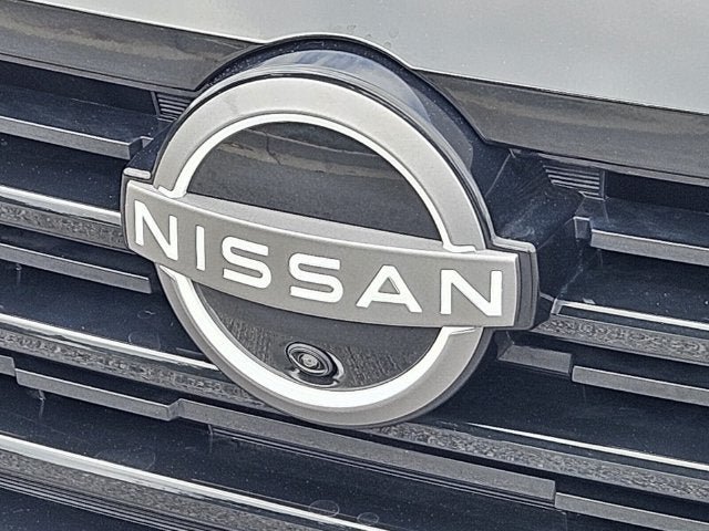 Used 2025 Nissan Kicks SR AWD/4WD image 41