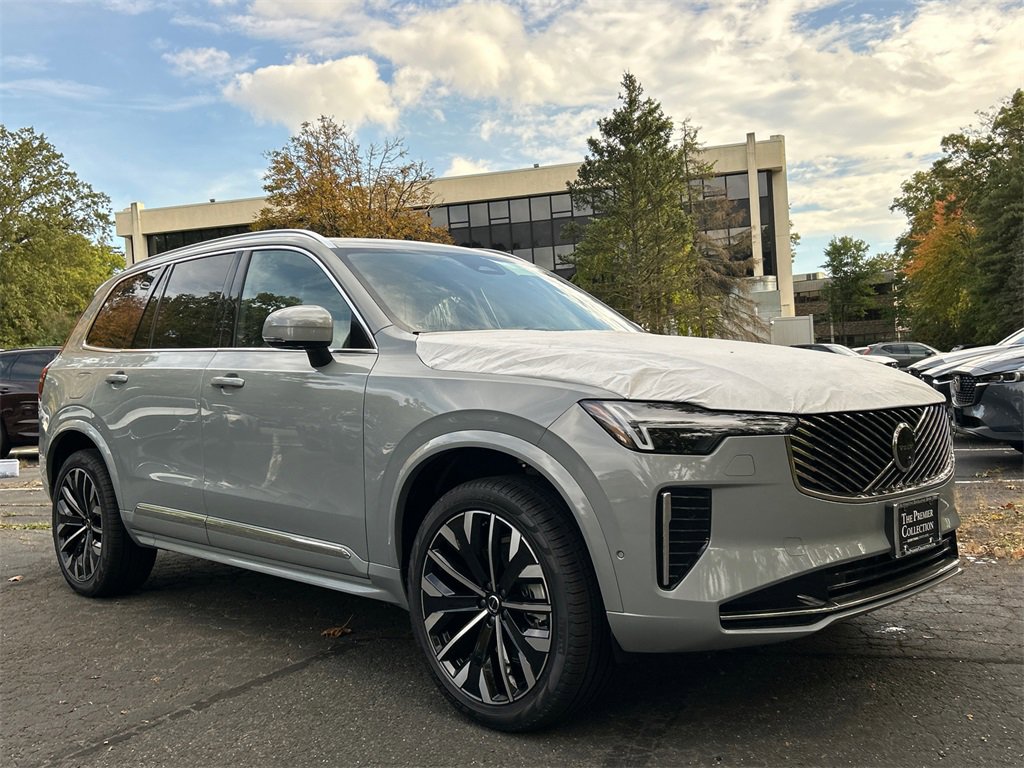 New 2026 Volvo XC90 B6 Plus w/ Protection Package Premier