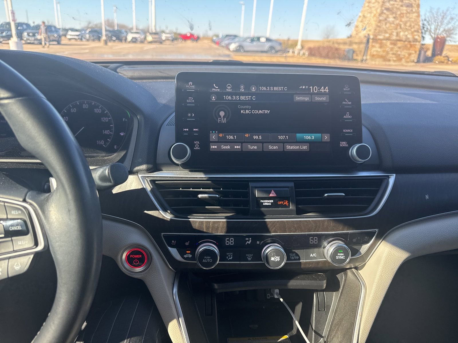 Used 2019 Honda Accord Touring image 11