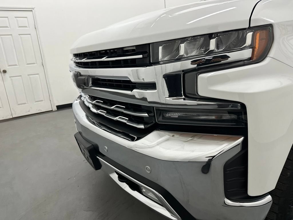 Used 2019 Chevrolet Silverado 1500 LTZ w/ LTZ Premium Package AWD/4WD image 23