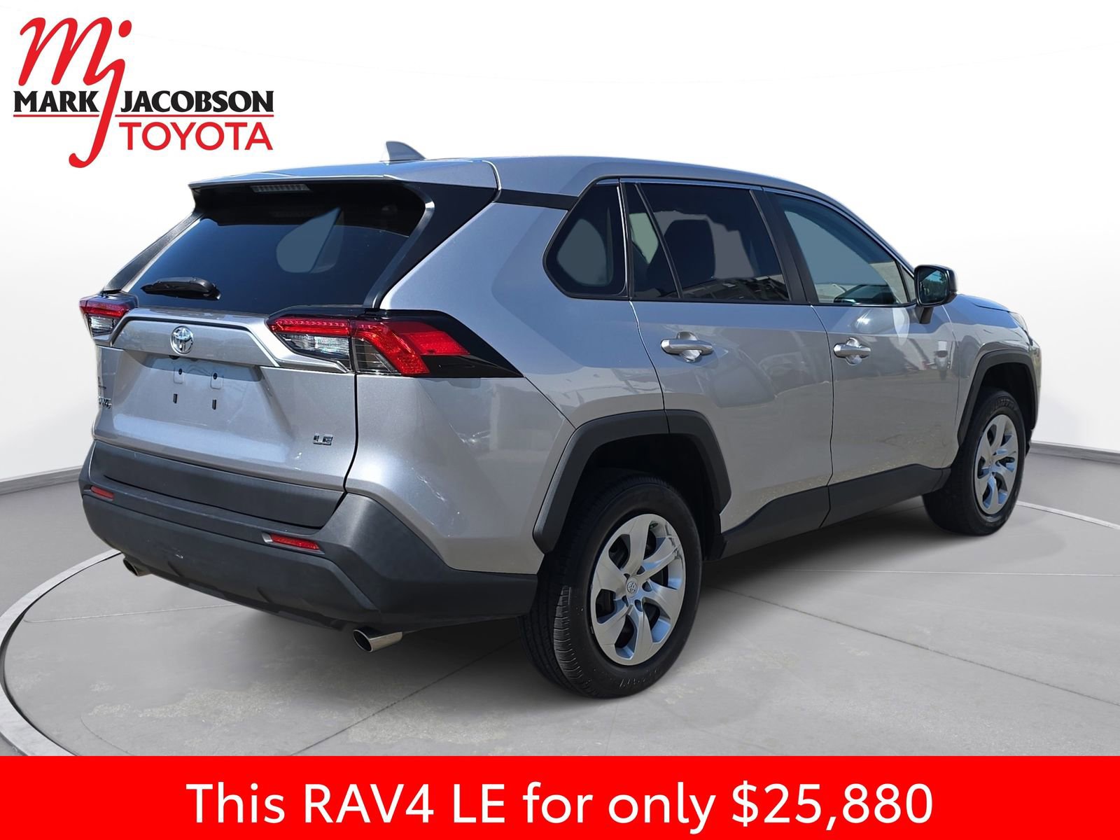 Used 2023 Toyota RAV4 LE image 8