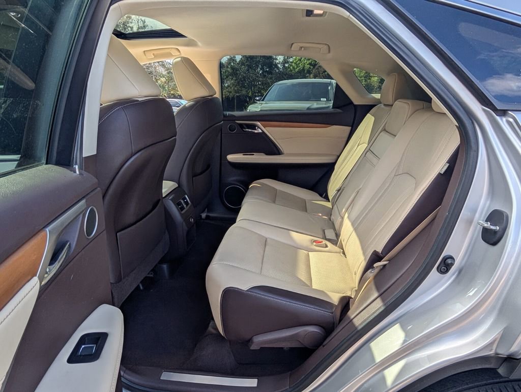 Used 2017 Lexus RX 450h AWD image 11