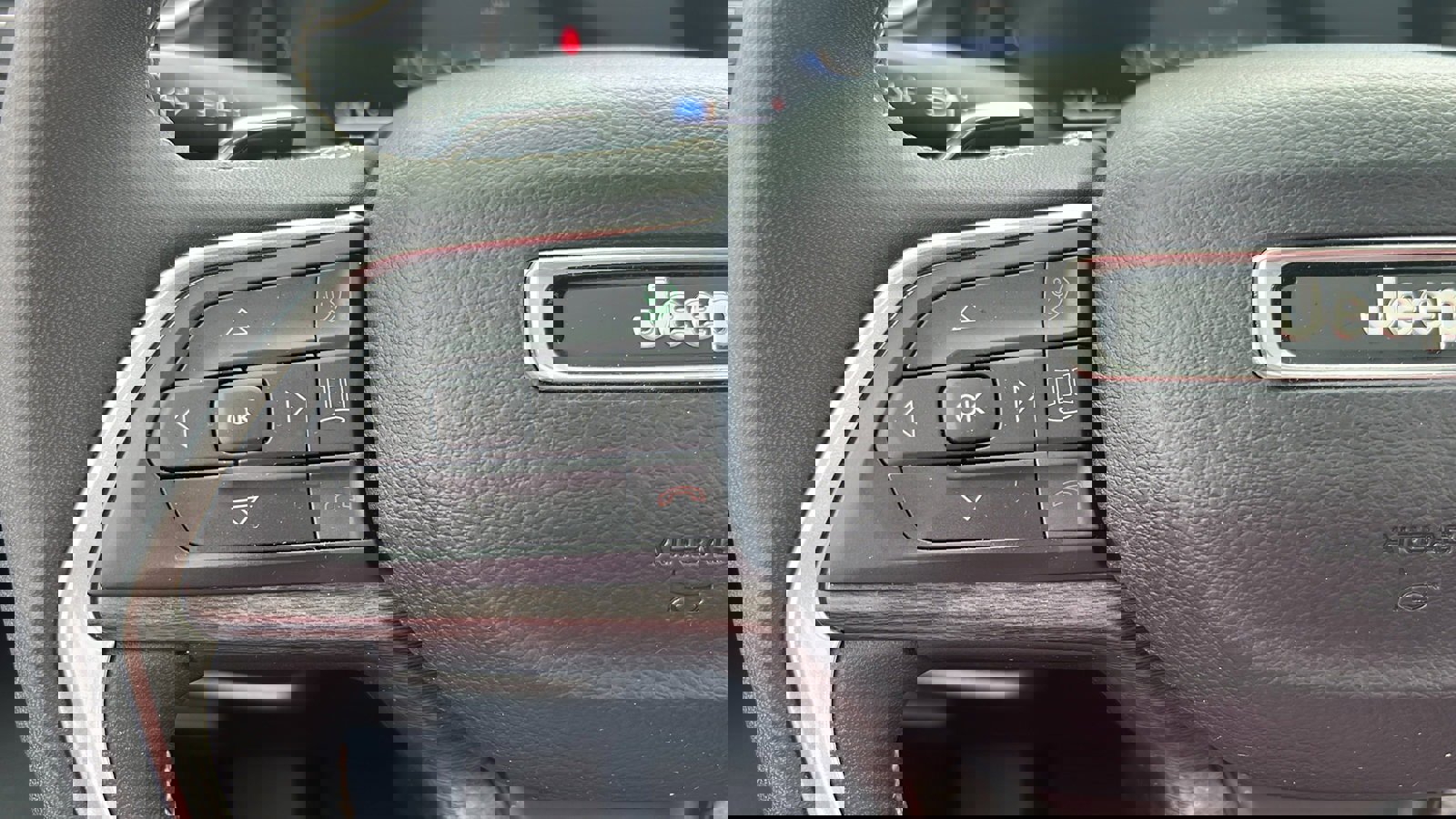 Used 2024 Jeep Grand Cherokee L Limited w/ Luxury Tech Group II image 17