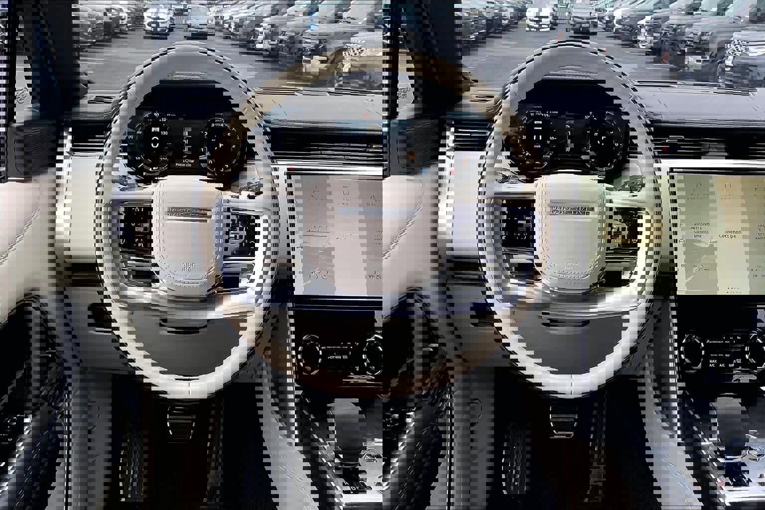 Used 2023 Land Rover Range Rover Autobiography image 8