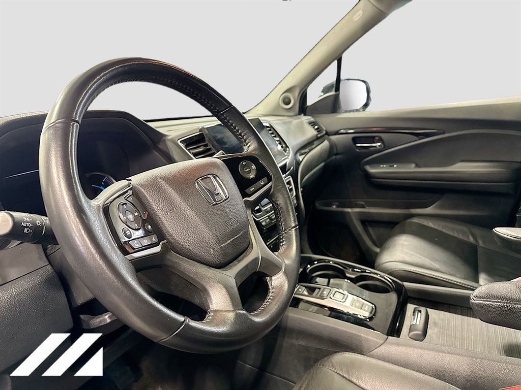 Used 2022 Honda Pilot Touring image 9