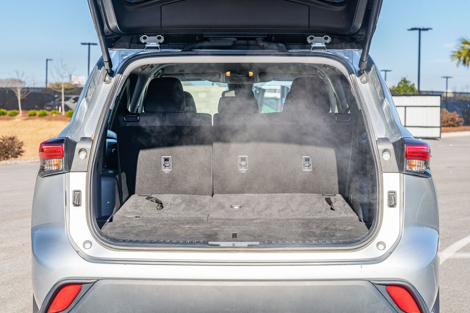 Used 2024 Toyota Highlander LE image 15