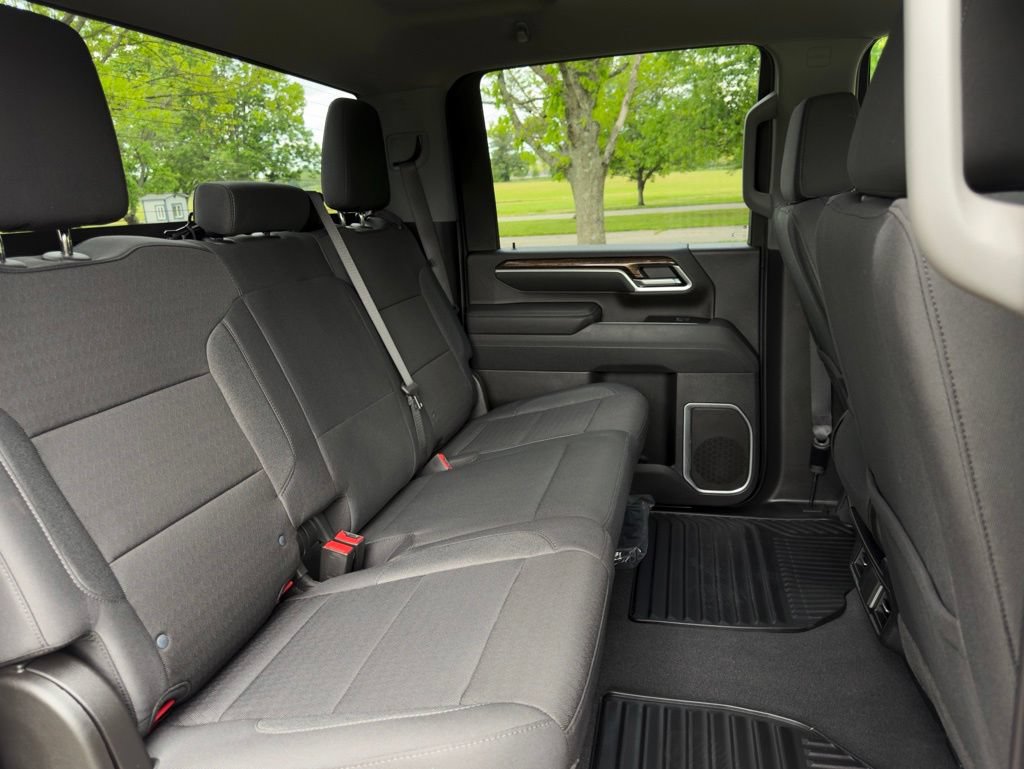 Used 2025 GMC Sierra 2500 SLE AWD/4WD image 24