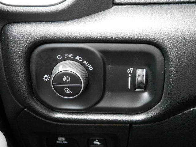 Used 2020 RAM 1500 Big Horn AWD/4WD image 25