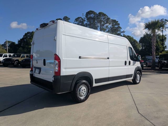 Used 2025 RAM ProMaster 2500 w/ Convenience Group FWD image 3
