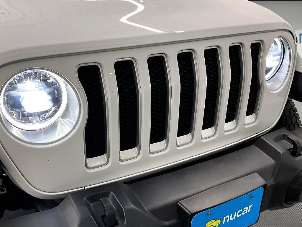 Used 2023 Jeep Wrangler Unlimited Sahara w/ LED Lighting Group AWD/4WD image 29