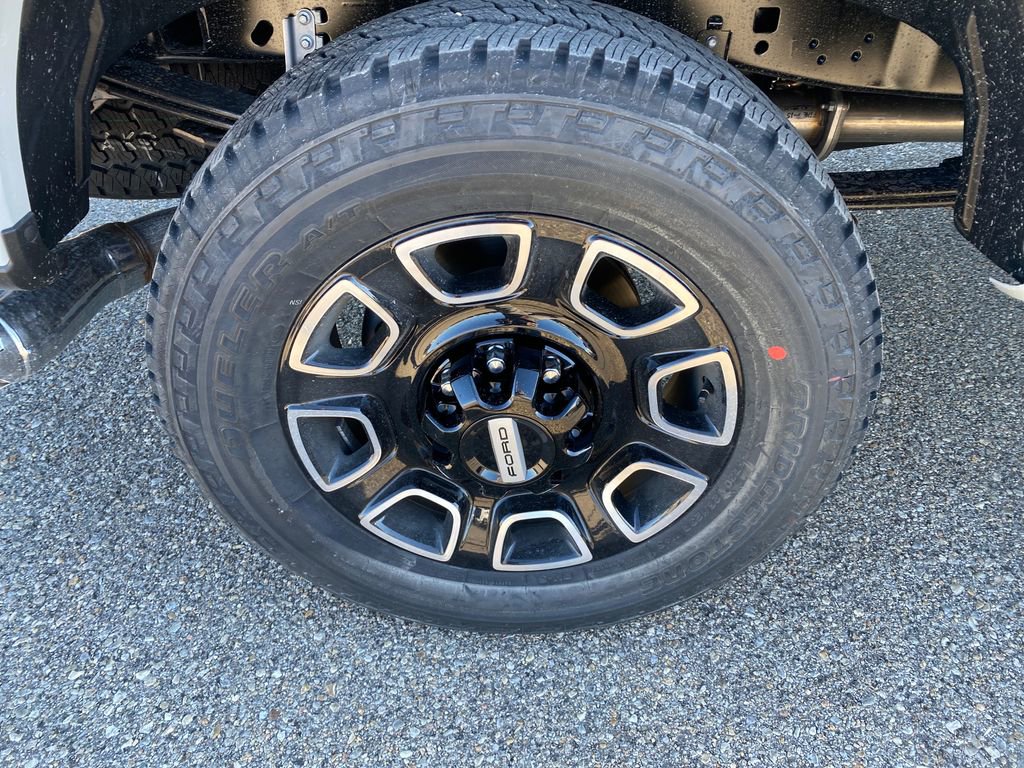 New 2026 Ford F250 Platinum image 30