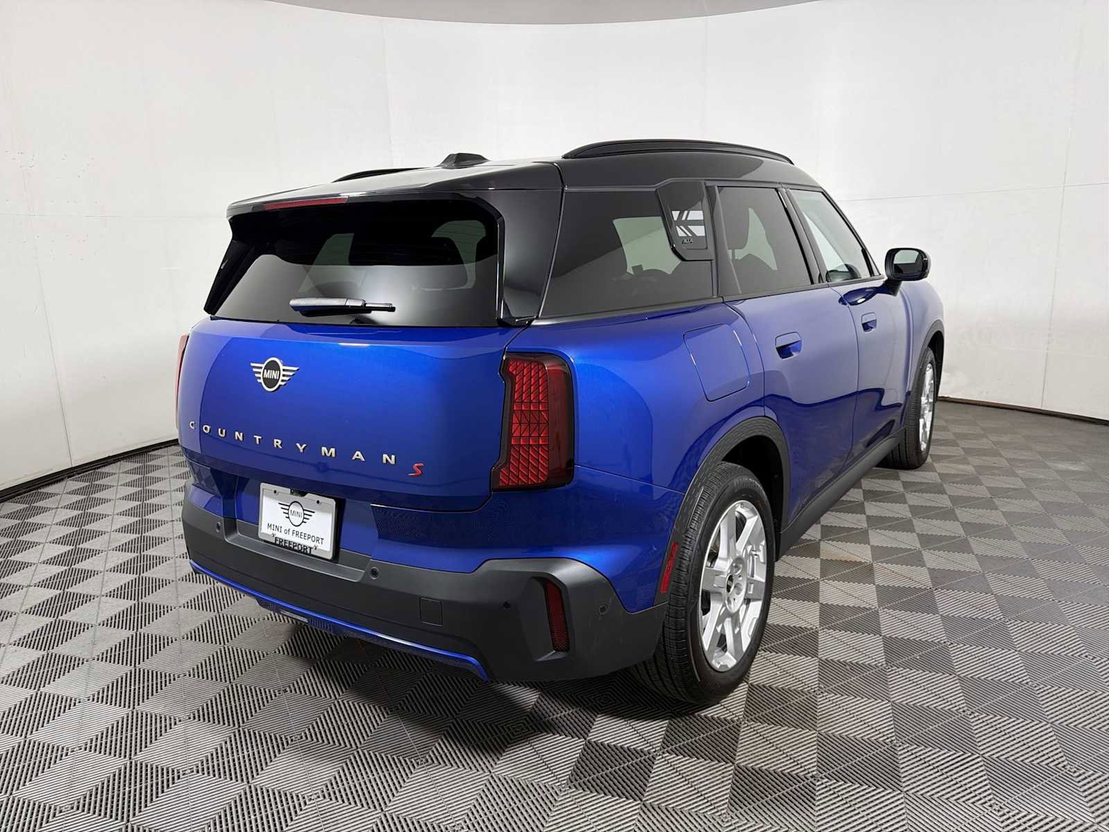 Certified 2025 MINI Cooper Countryman S image 6