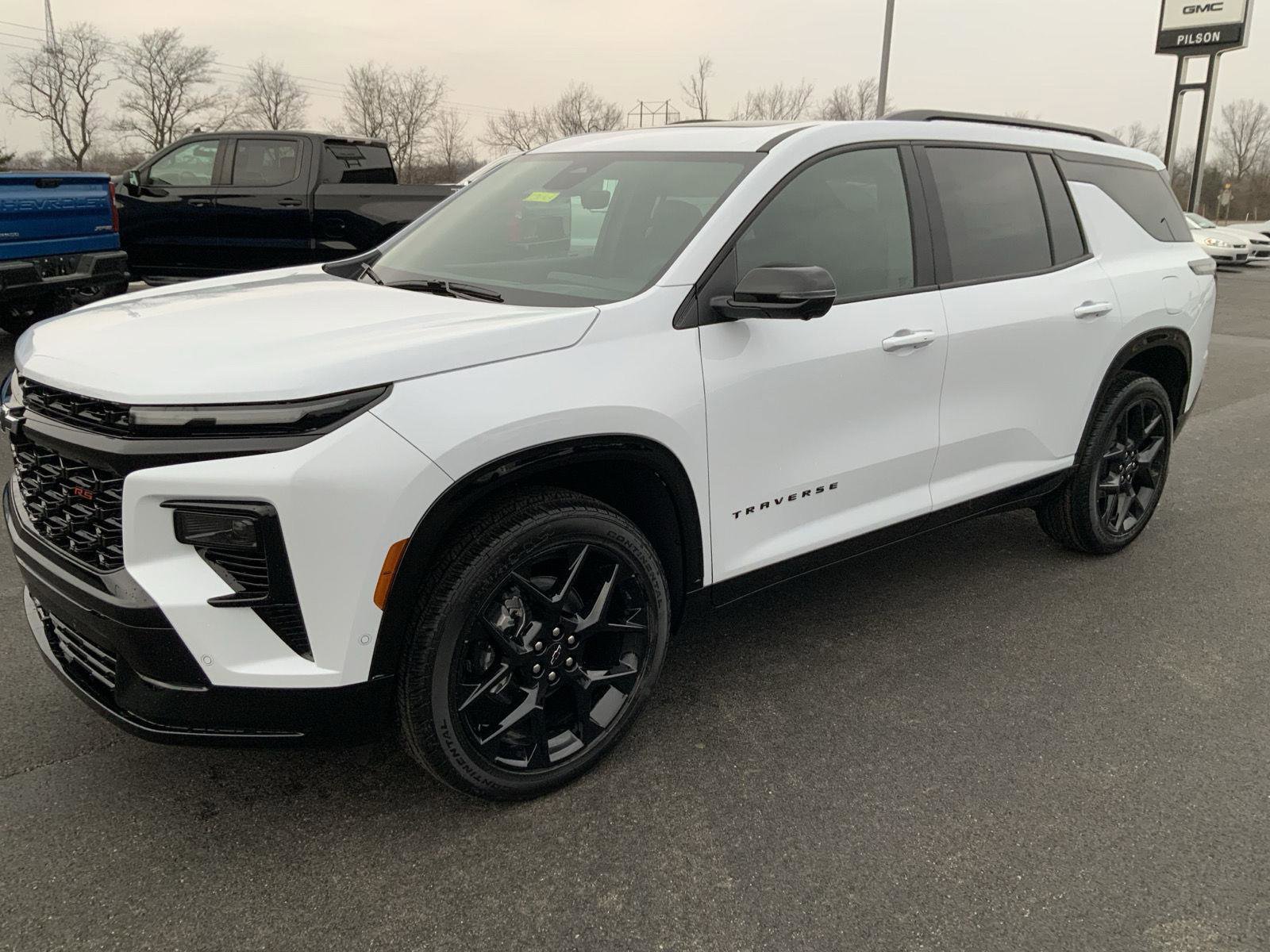 New 2026 Chevrolet Traverse RS w/ LPO, Floor Liner Package image 8