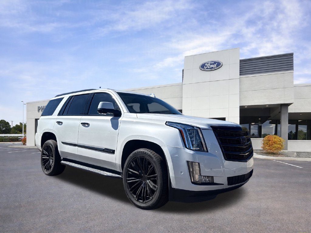 Used 2019 Cadillac Escalade Luxury