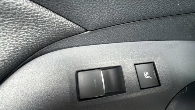 Used 2023 Toyota RAV4 SE w/ Weather & Moonroof Package AWD/4WD image 30