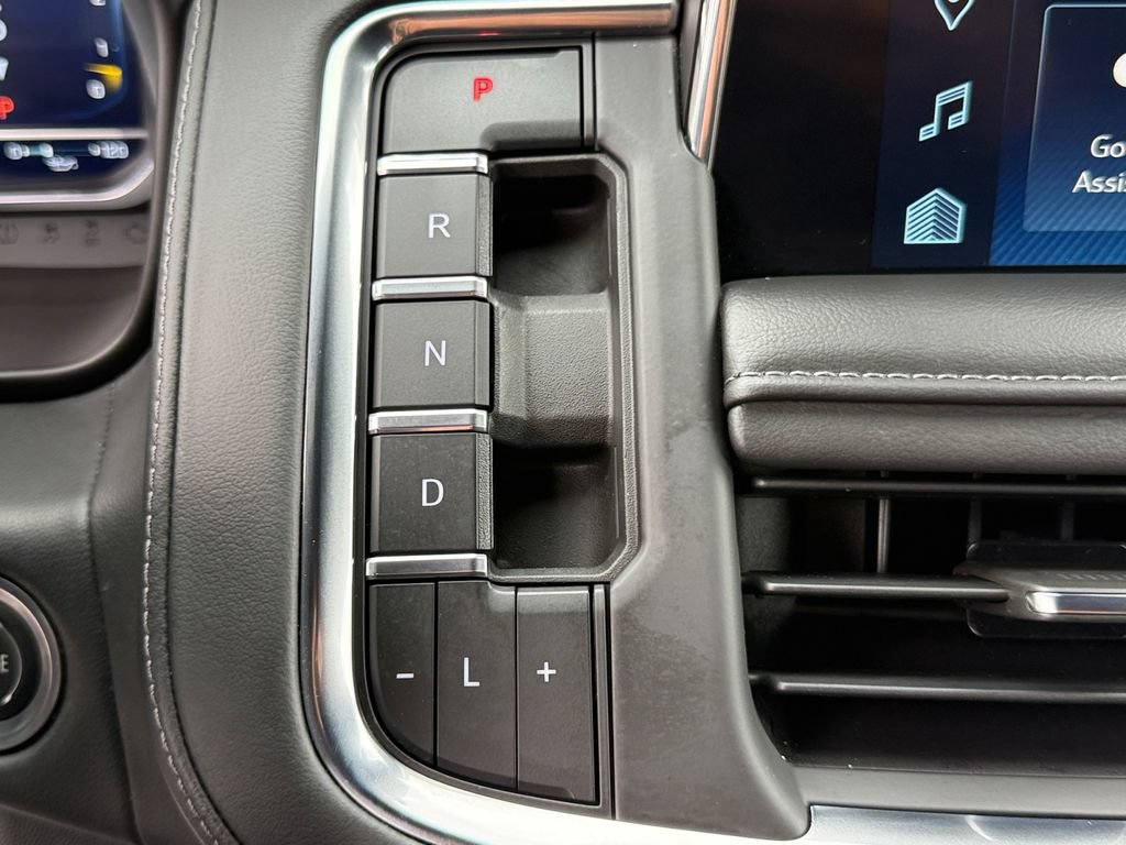 Used 2023 Chevrolet Tahoe Z71 AWD/4WD image 18