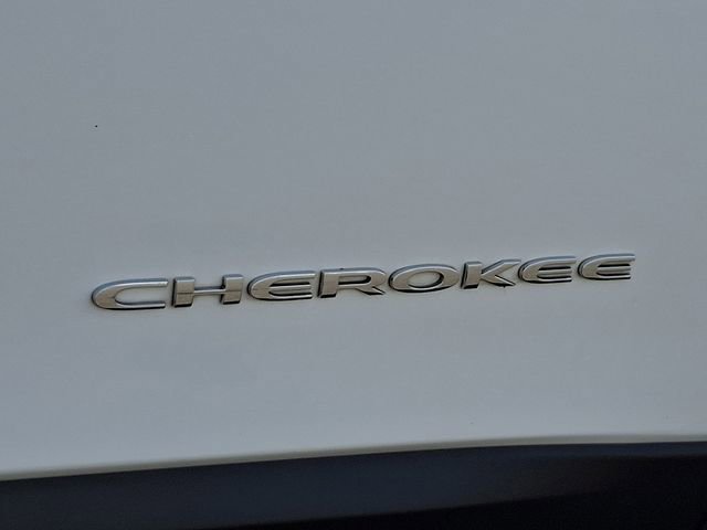 Used 2022 Jeep Cherokee Latitude Lux w/ Sun & Sound Group image 32