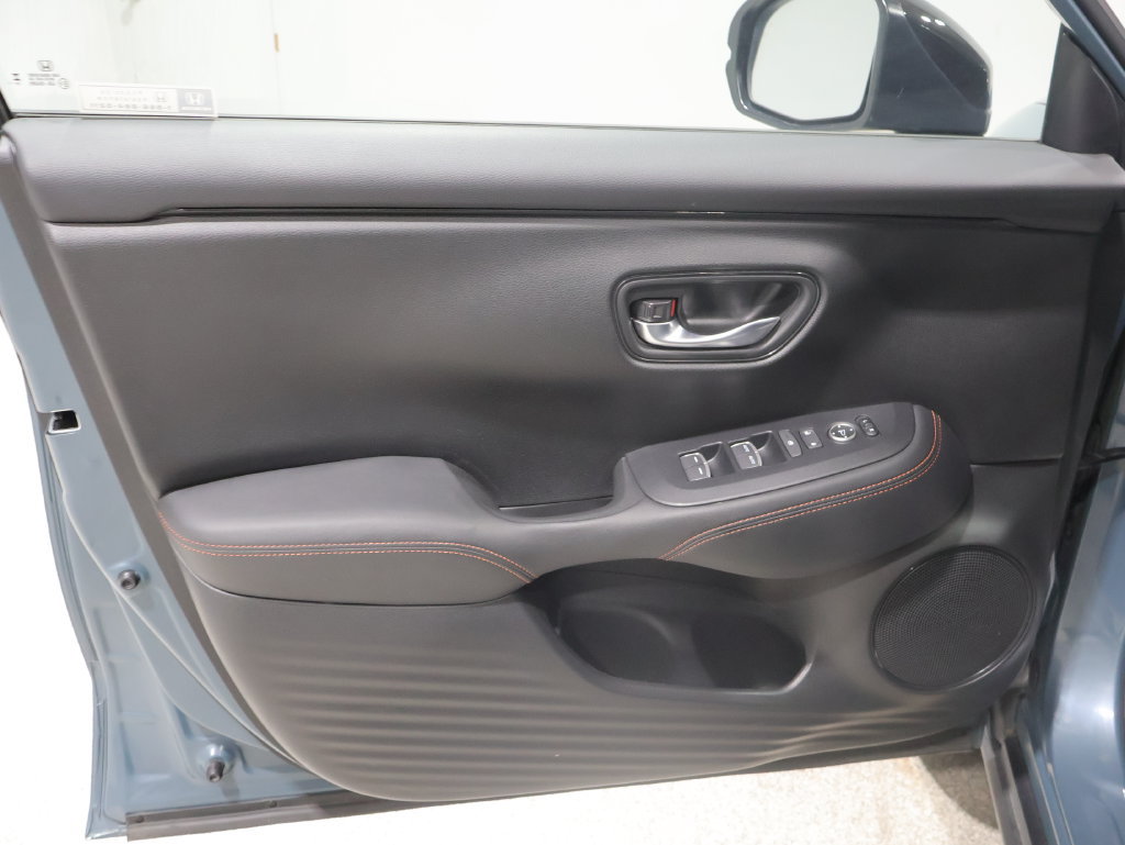 Used 2024 Honda HR-V Sport image 13