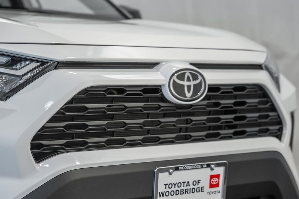 Used 2025 Toyota RAV4 LE image 9