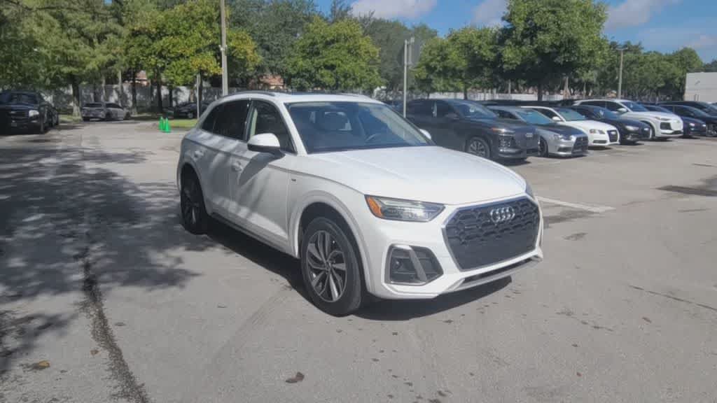 Certified 2024 Audi Q5 2.0T Premium w/ Convenience Package AWD/4WD image 2