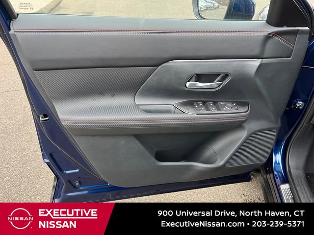 Used 2025 Nissan Kicks SR w/ Illumination Package AWD/4WD image 9