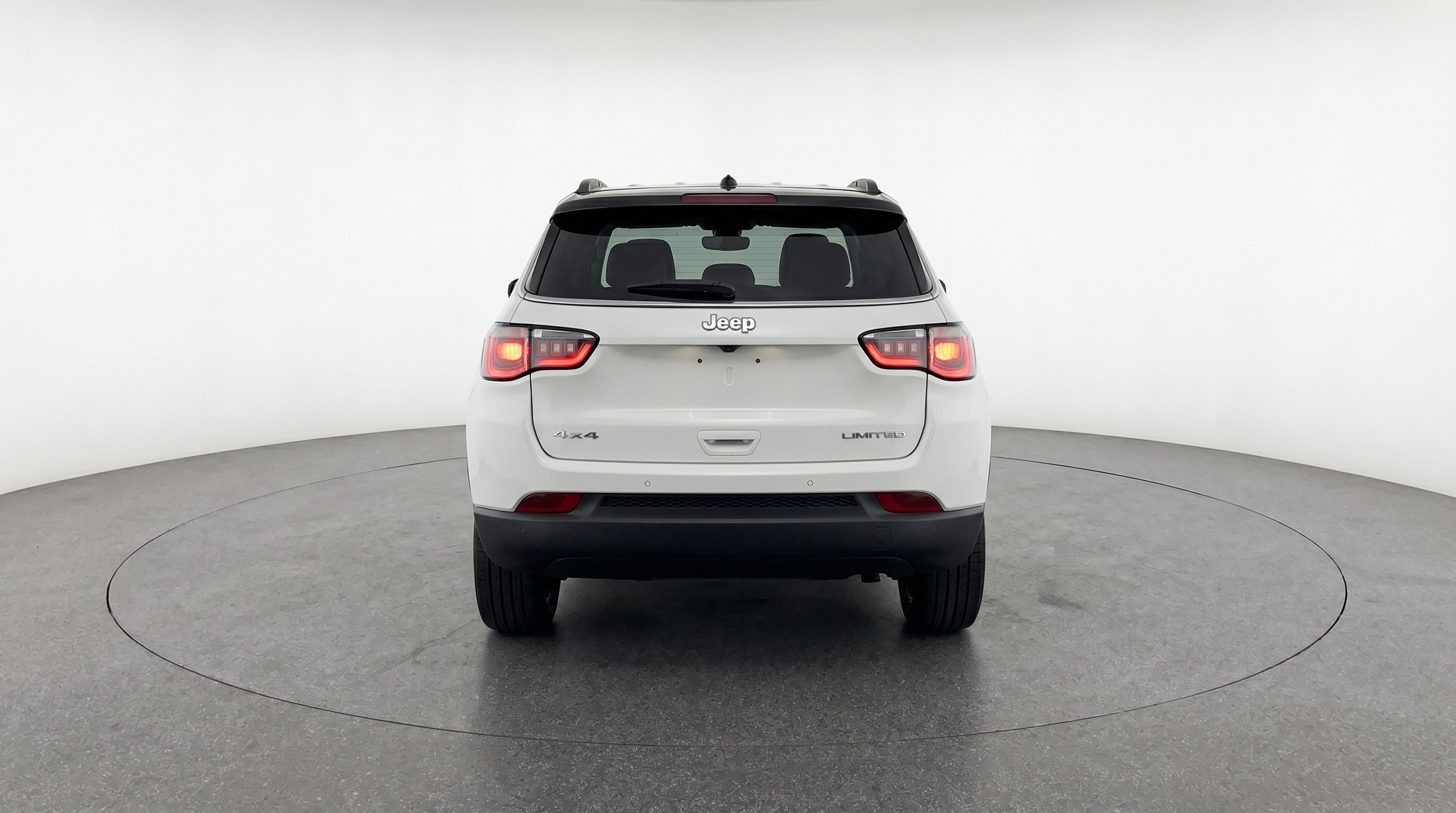 Used 2025 Jeep Compass Limited AWD/4WD image 7