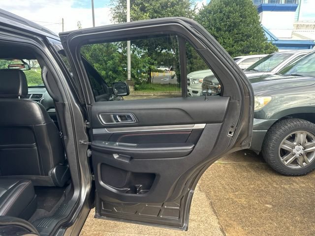 Used 2018 Ford Explorer Sport AWD/4WD image 37