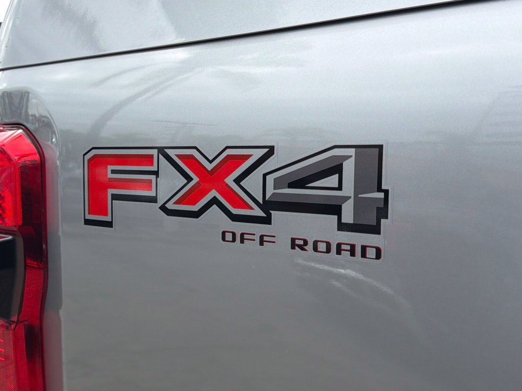 Certified 2023 Ford F250 Lariat w/ Sport Appearance Package AWD/4WD image 16
