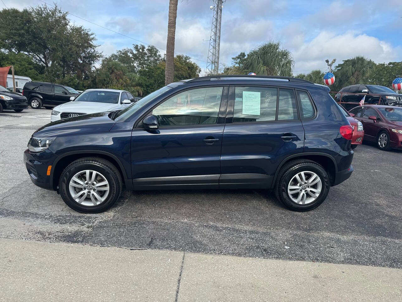 Used 2016 Volkswagen Tiguan S image 5