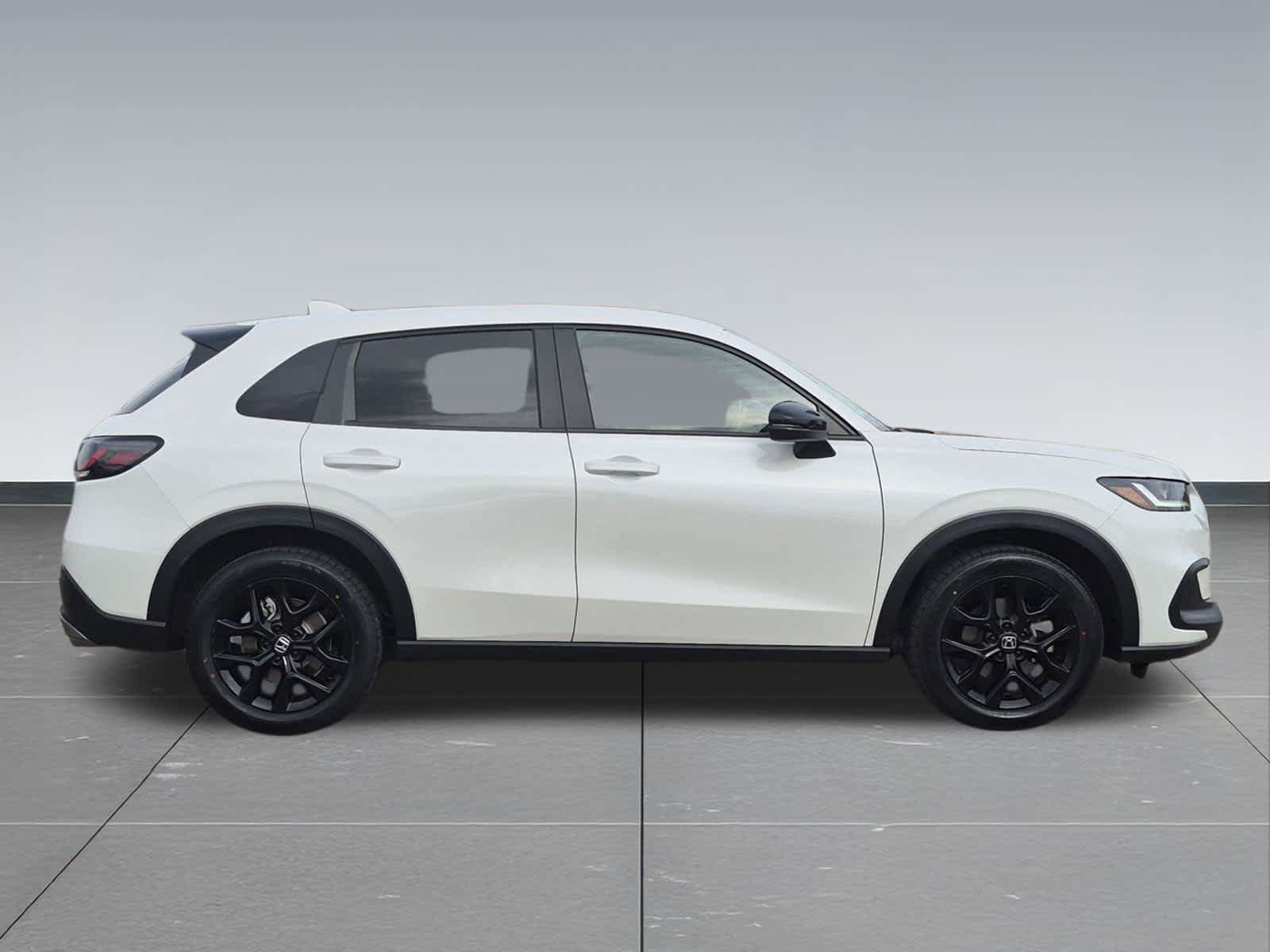 Certified 2025 Honda HR-V Sport image 7