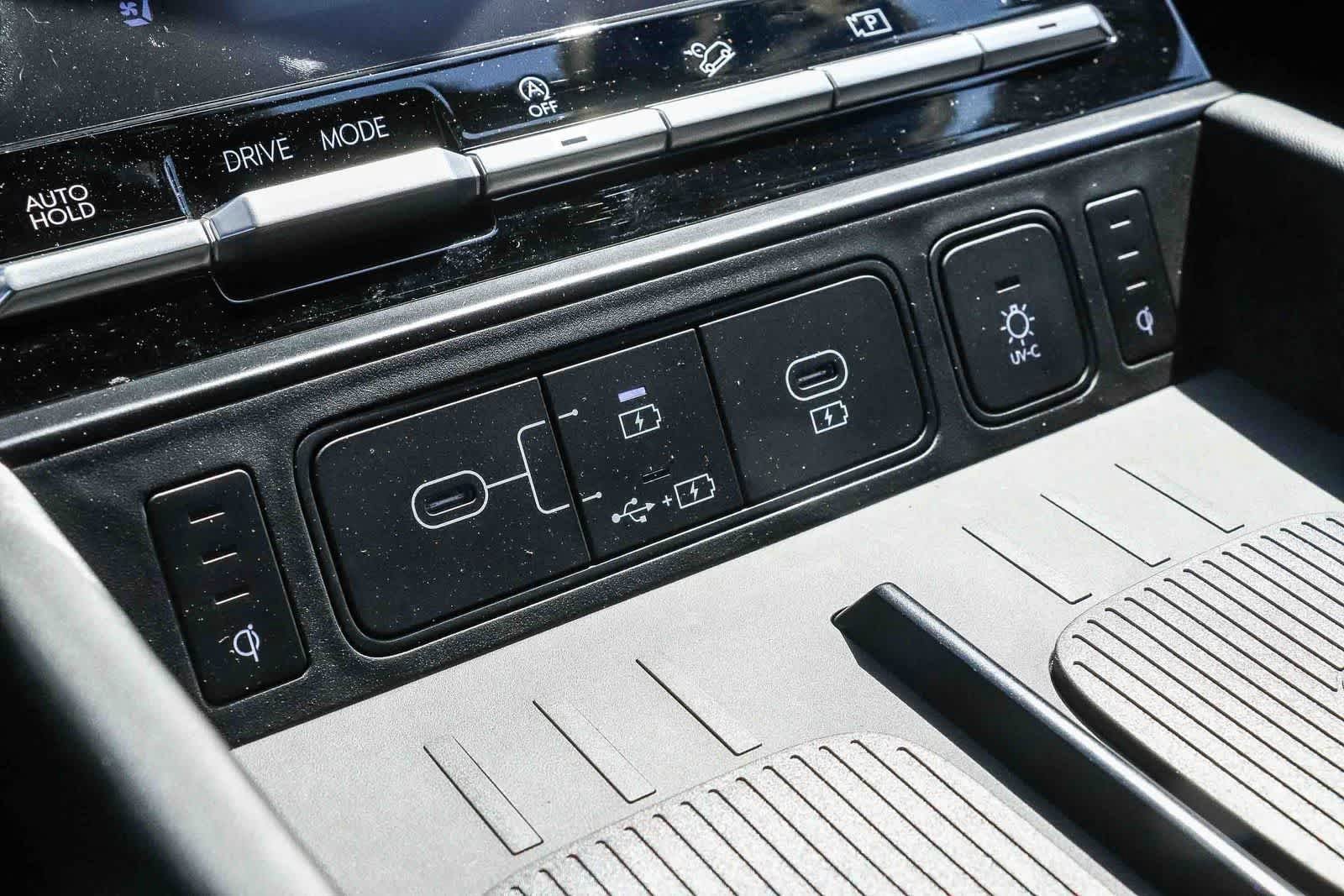 Certified 2024 Hyundai Santa Fe Calligraphy image 22