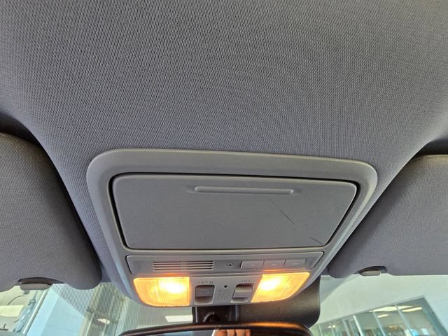 Used 2016 Honda Pilot Touring image 21