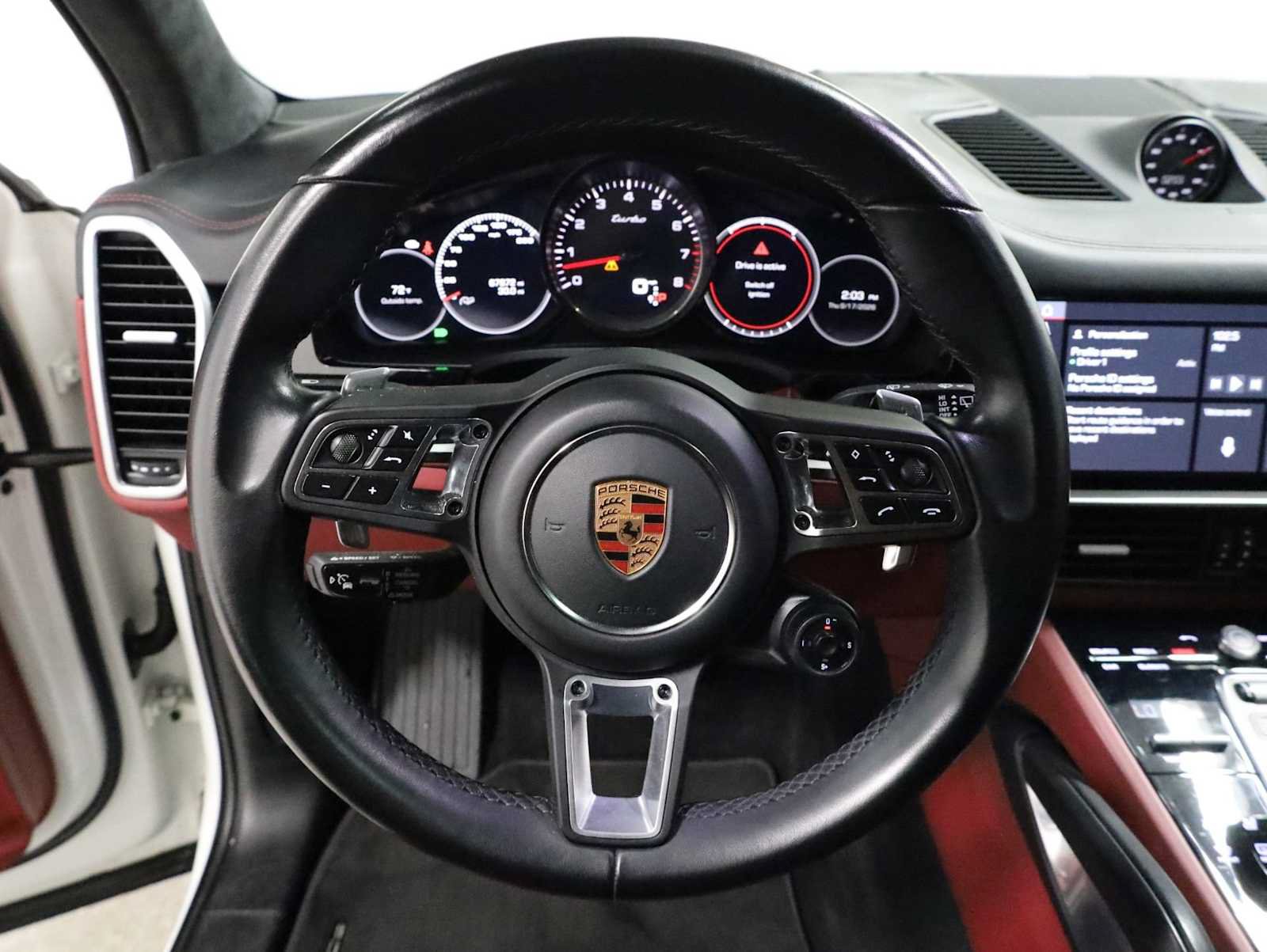Used 2019 Porsche Cayenne Turbo AWD/4WD image 25