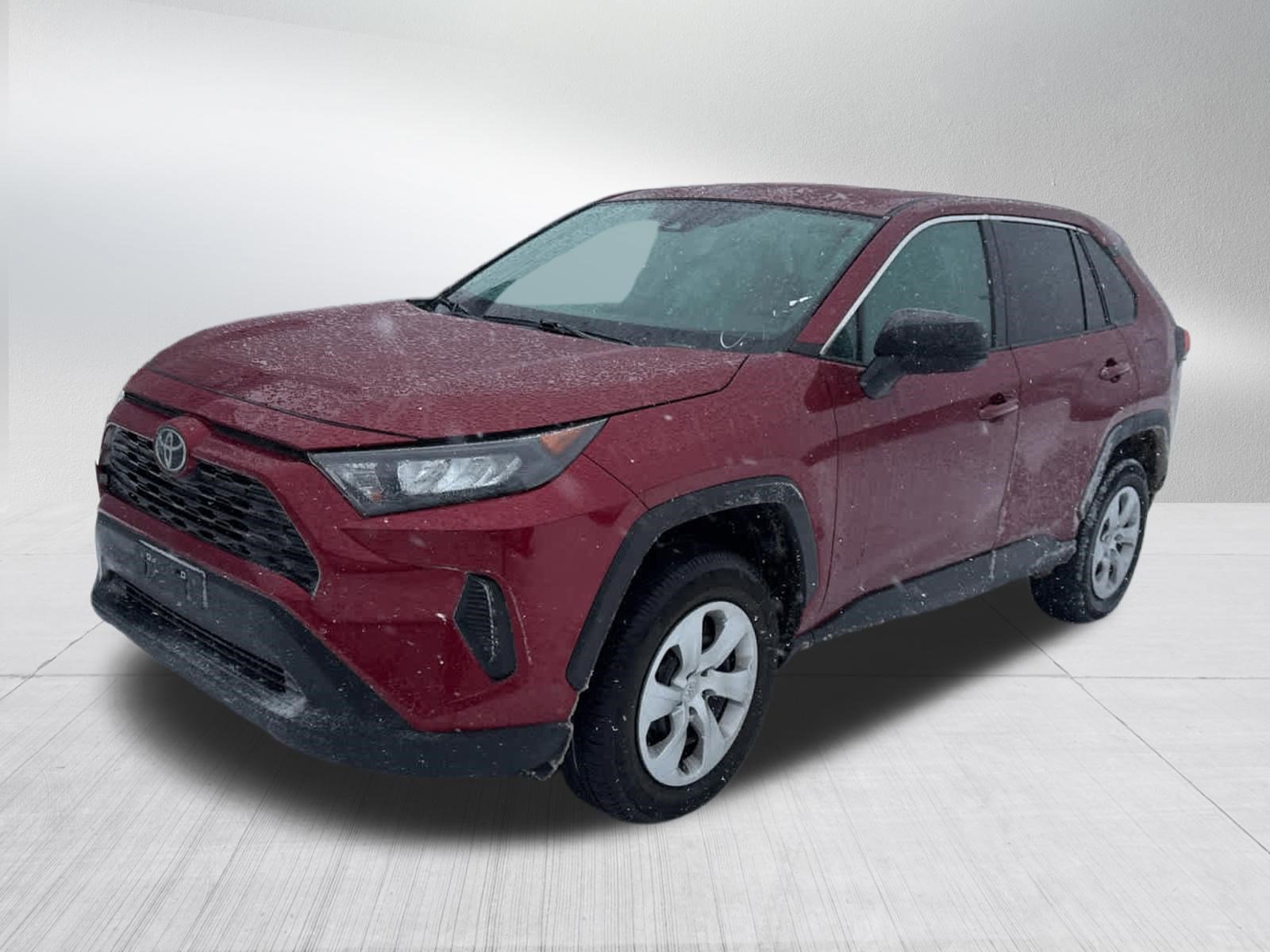 Used 2022 Toyota RAV4 LE image 10