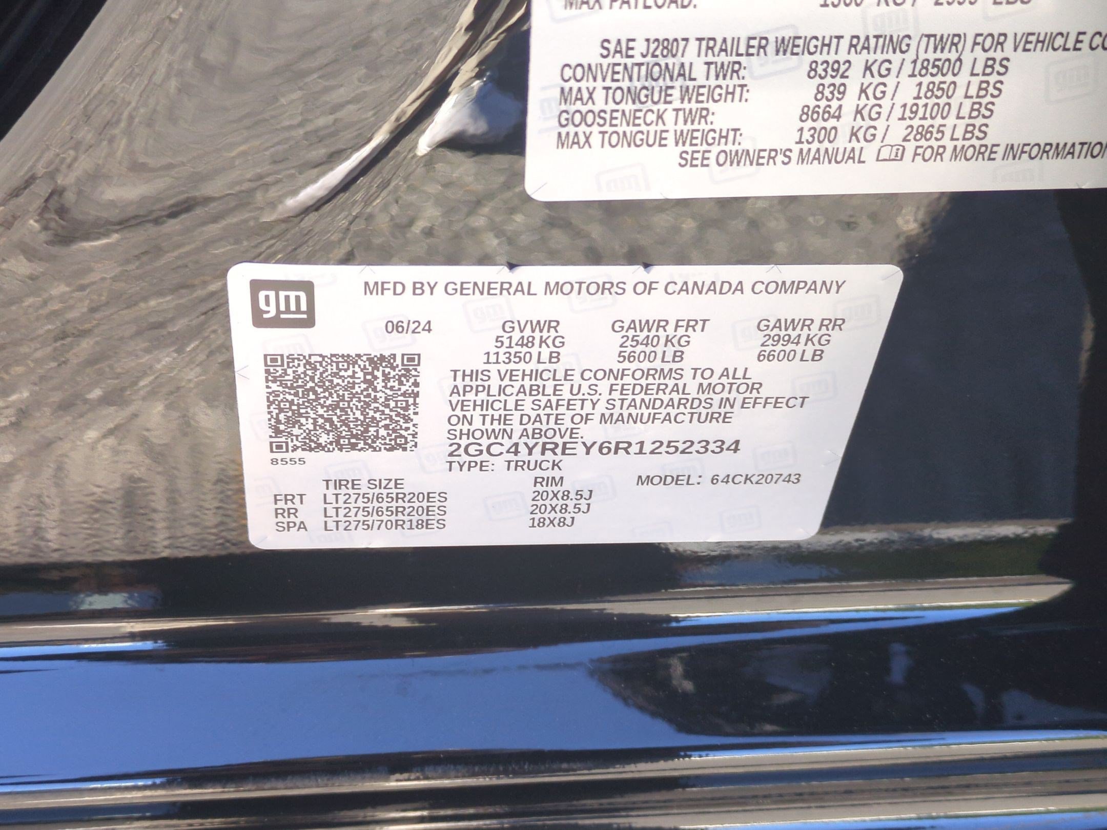 Used 2024 Chevrolet Silverado 2500 High Country w/ High Country Premium Package AWD/4WD image 39