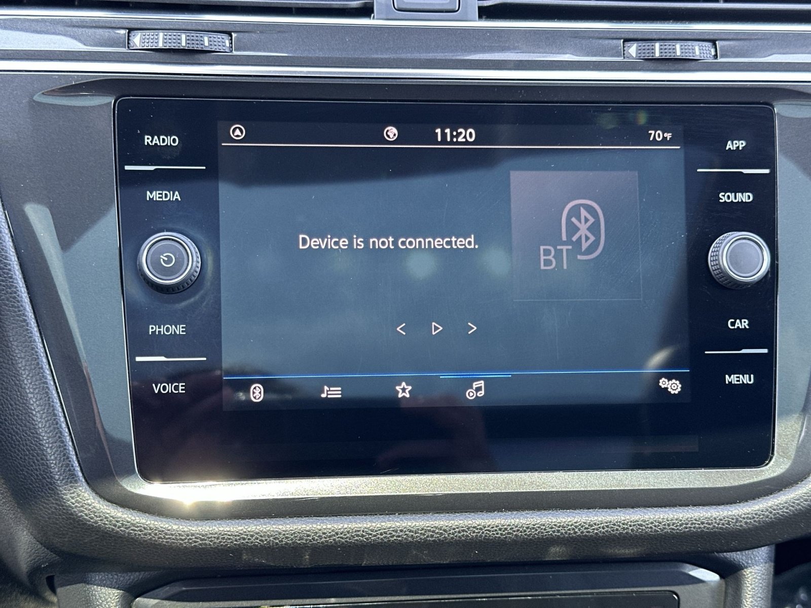 Used 2023 Volkswagen Tiguan SE w/ Panoramic Sunroof Package FWD image 21