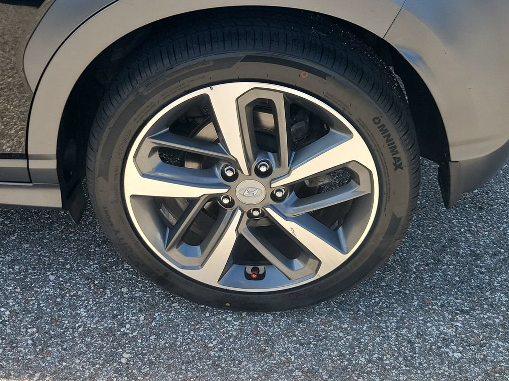 Used 2021 Hyundai Kona Limited FWD image 5