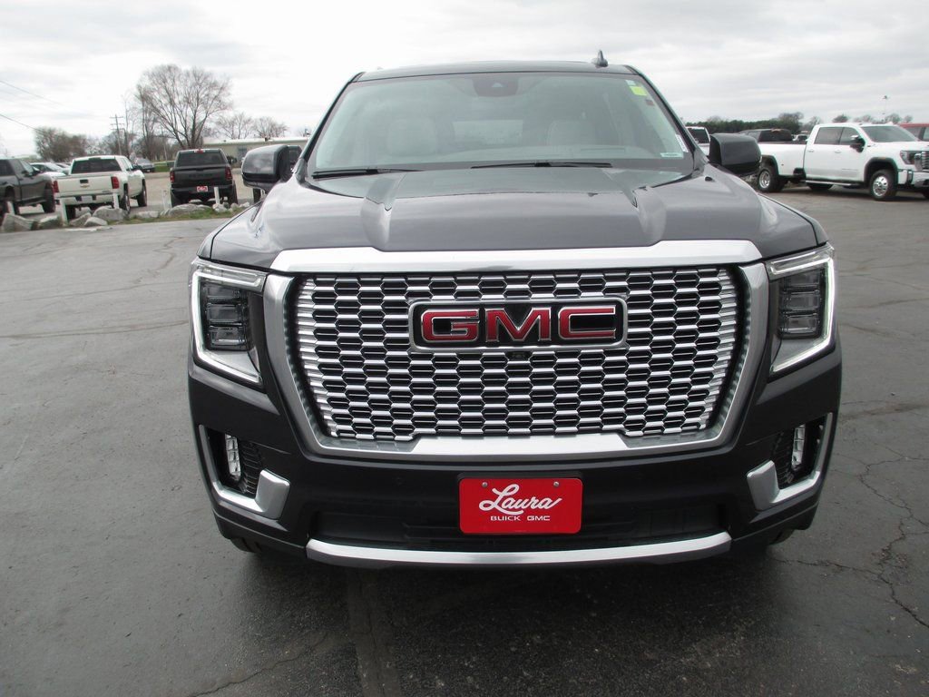 Used 2023 GMC Yukon XL Denali w/ LPO, Floor Liner Package image 14