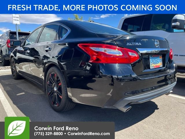 Used 2016 Nissan Altima 3.5 SL FWD image 5