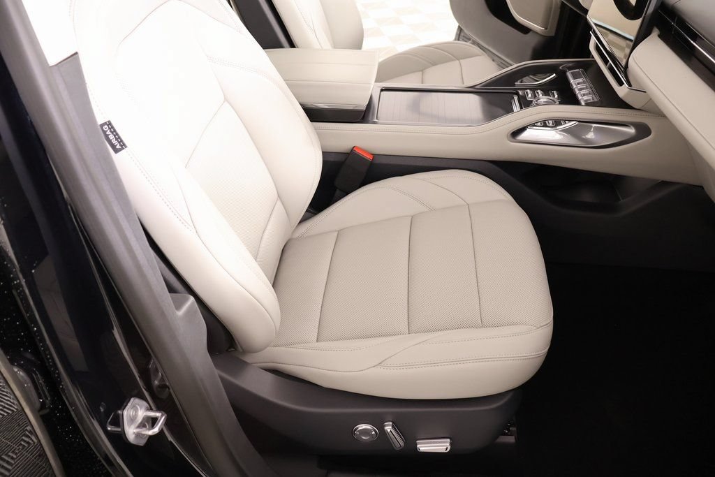 New 2026 Lincoln Nautilus Premier w/ Equipment Group 102A AWD/4WD image 13
