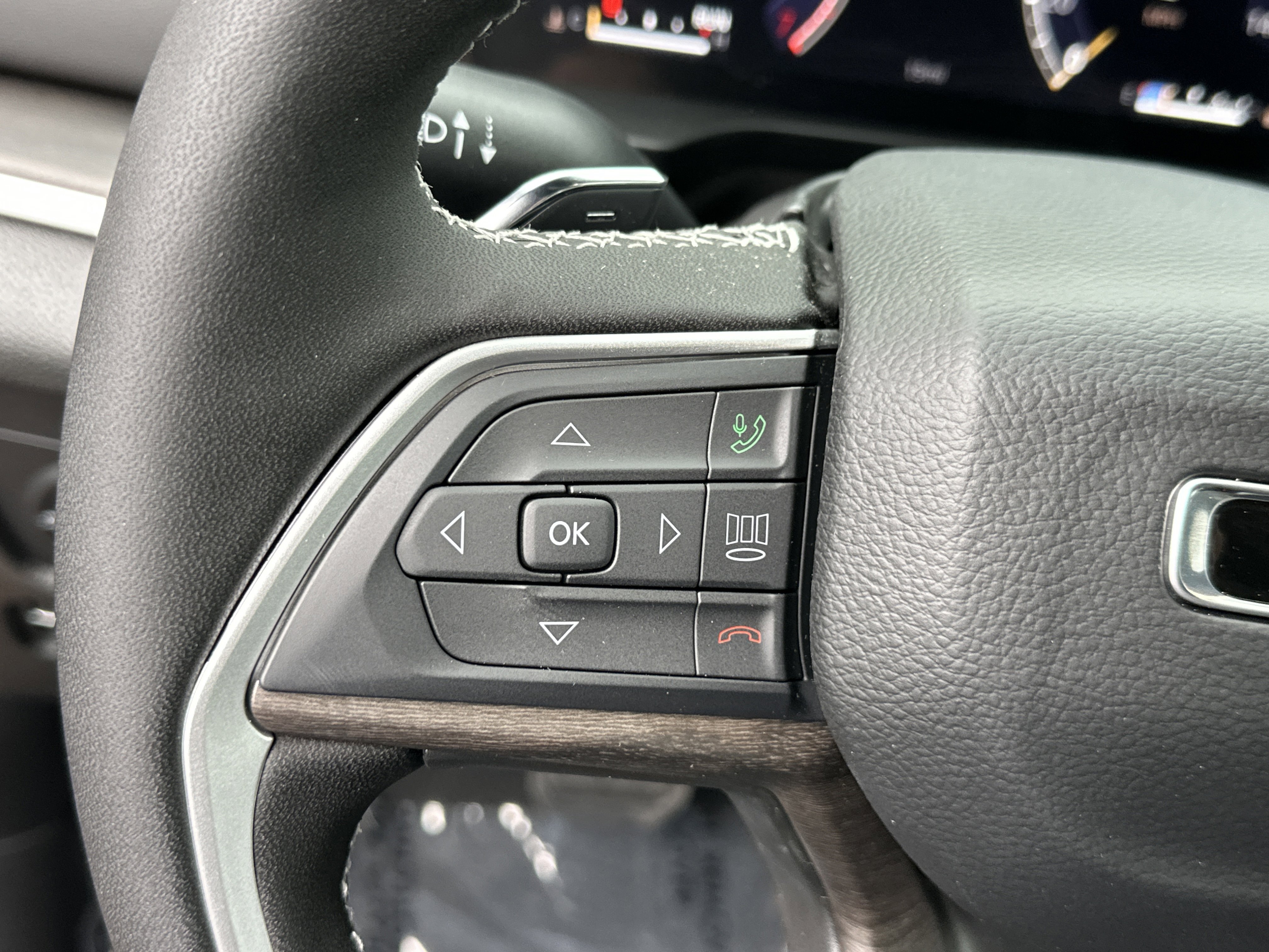 New 2026 Jeep Grand Cherokee L Limited AWD/4WD image 11
