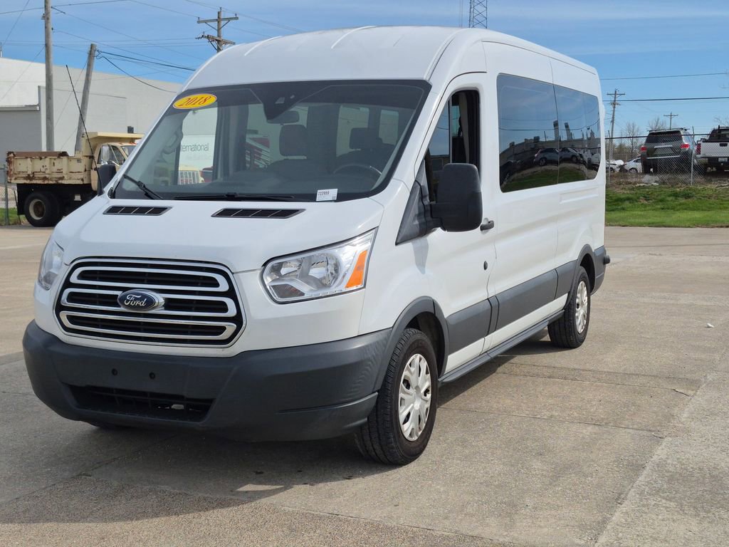 Used 2018 Ford Transit 350 XLT image 3