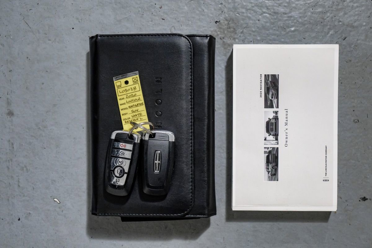 Used 2020 Lincoln Navigator L Reserve w/ Equipment Group 208A Reserve image 60