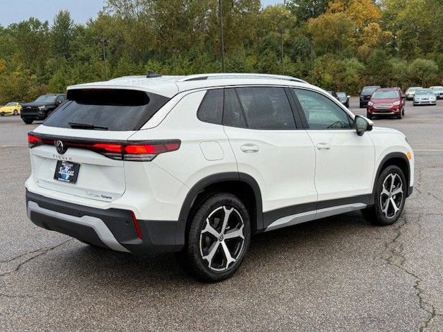 New 2025 Volkswagen Tiguan SE image 4